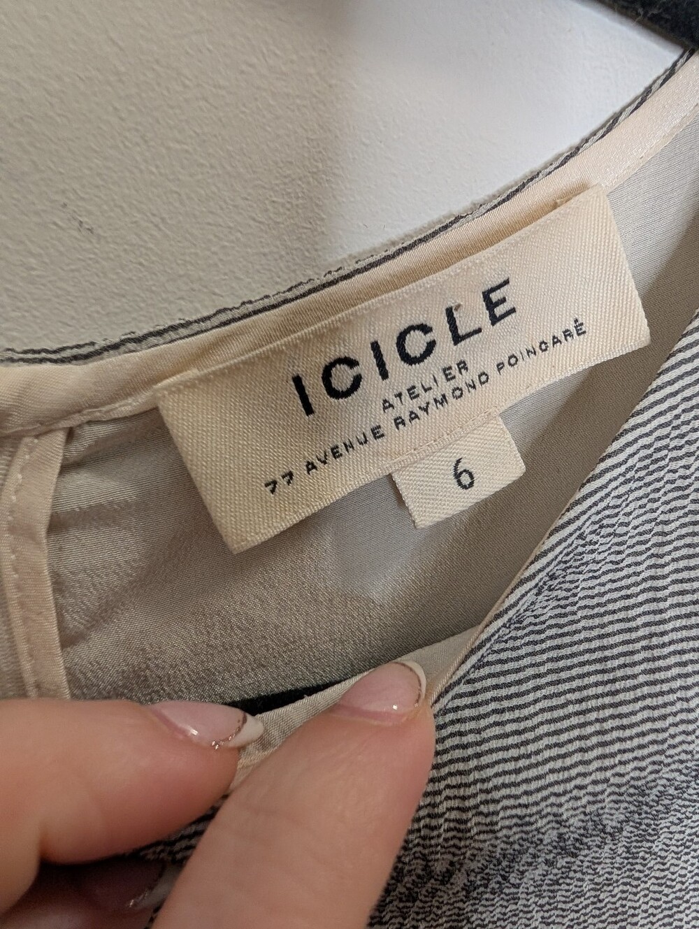 ICICLE 100% Mulberry Silk Open Back Midi Dress Gray Stripe Size 6 Minimalist Lux - Picture 3 of 6